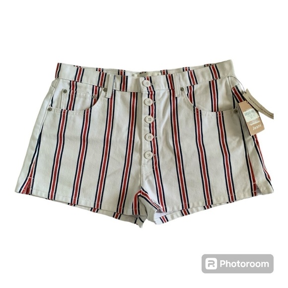 Reformation Pants - NWT Reformation Charlie White Blue Red Stripes Button Shorts in Size 31